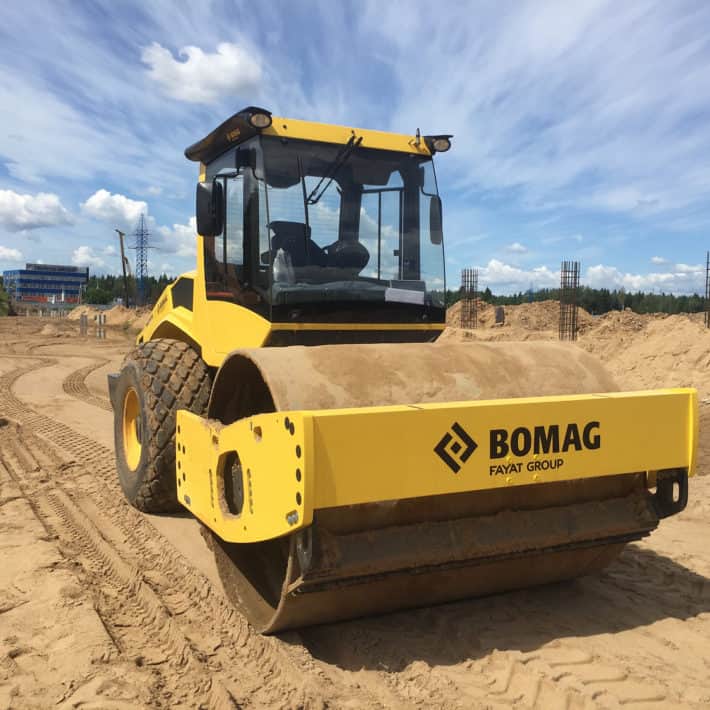 Каток Bomag 213